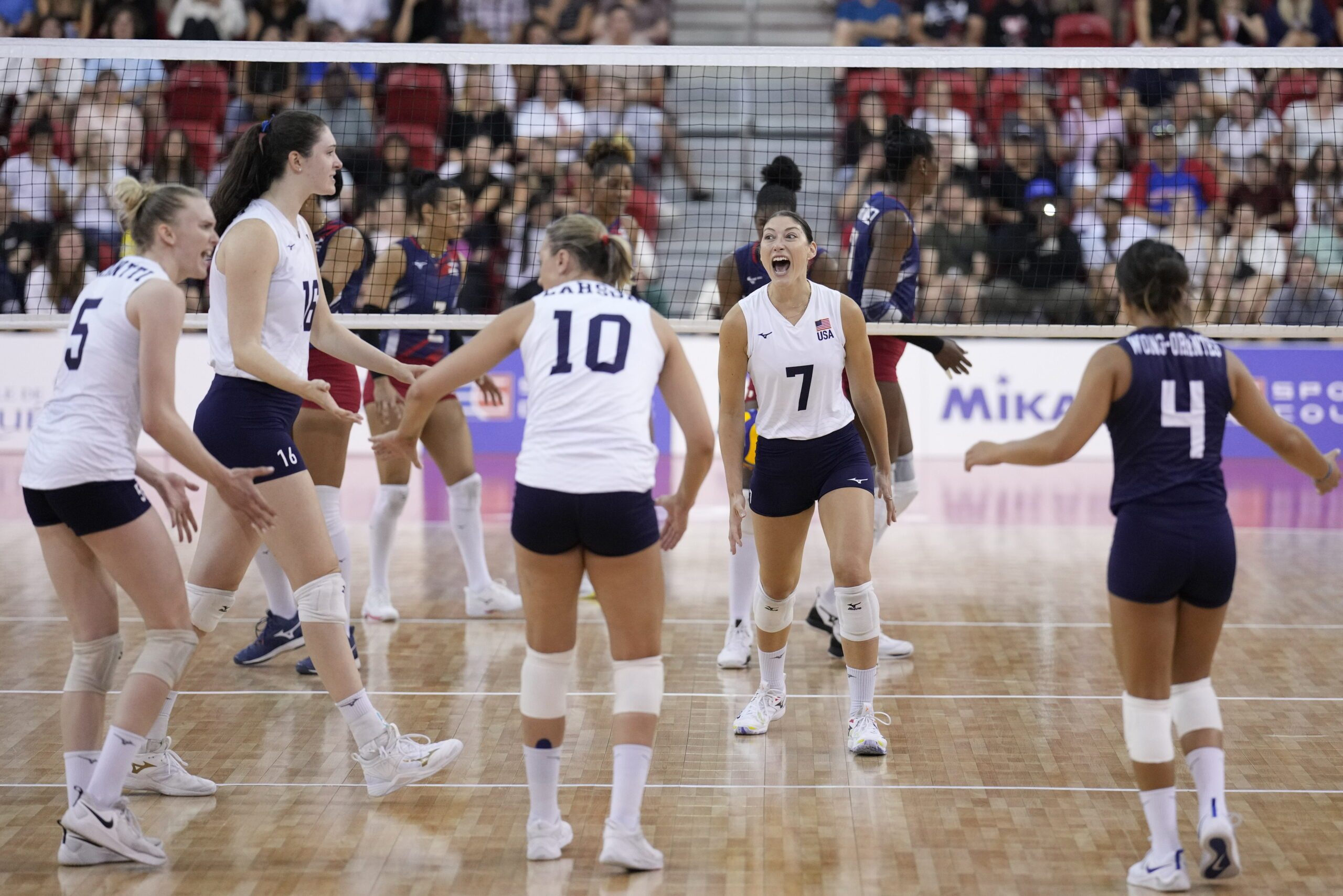 USWNT in 2023 NORCECA final vs. DR.