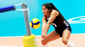 Lexi Rodriguez passes