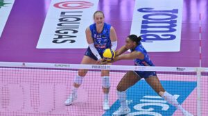 Kathryn Plummer and Khalia Lanier