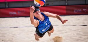 Kristen Nuss dives for a Ball at Elite 16 Doha (FIVB)