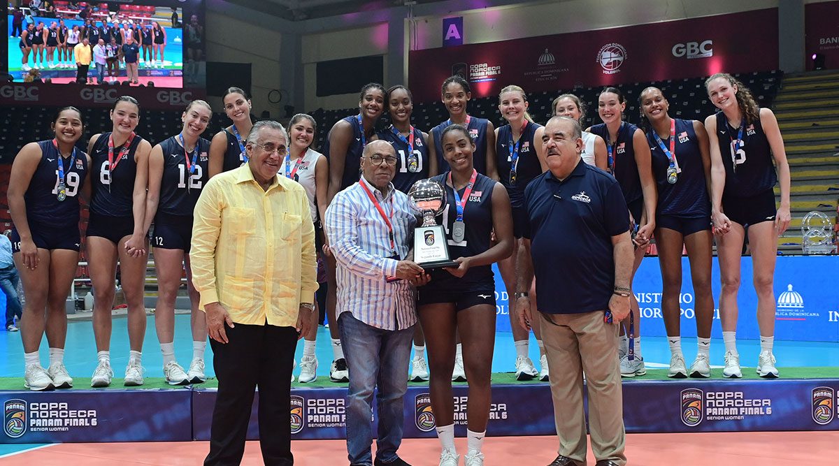 The U.S. Women and silver medals at the NORCECA Pan Am Cup Final 6