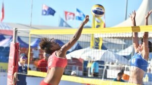 Myriah Massey pokes a shot over