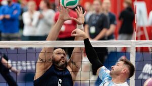 Alex Wilson goes up for the block