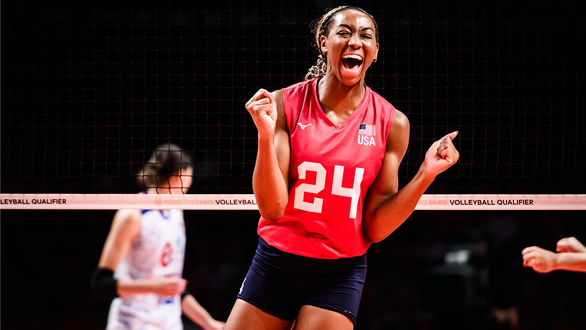 Chiaka Ogbogu celebrates