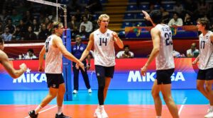 The U.S. Men's national team celebrates