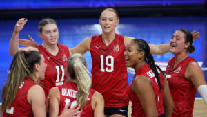 Women's U21 celebrates