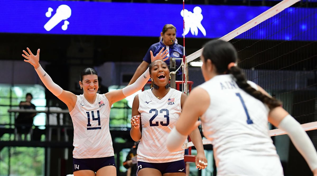 Ireland Real and Nyla Livings celebrate