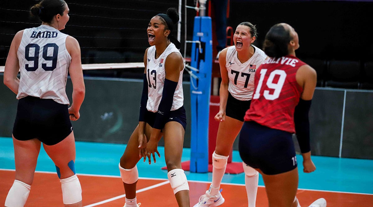 The Women's National Team celebrates